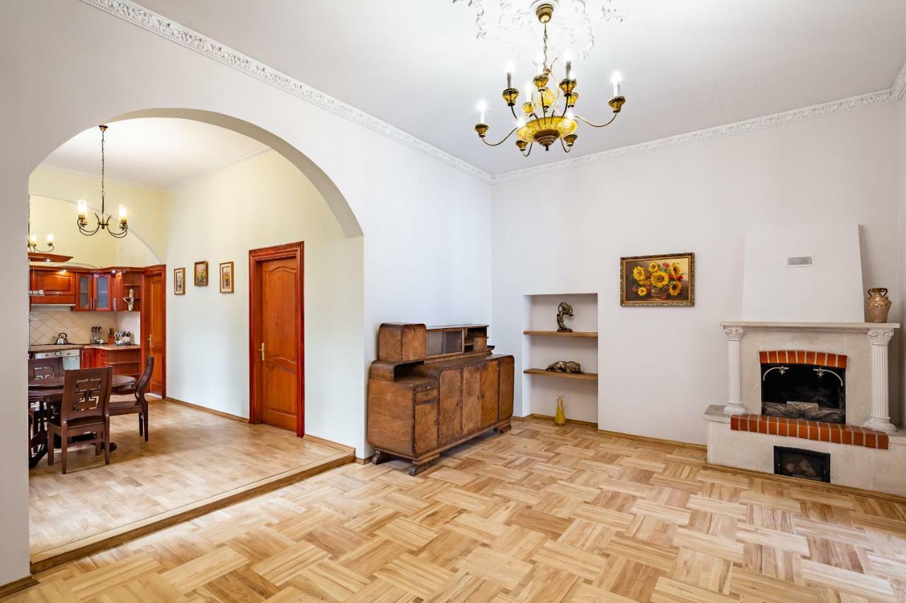 Grand Lviv Apartment I Eksteriør billede